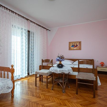 Apartments And Rooms With Parking Space Zubovici, Pag - 16063 Ngoại thất bức ảnh